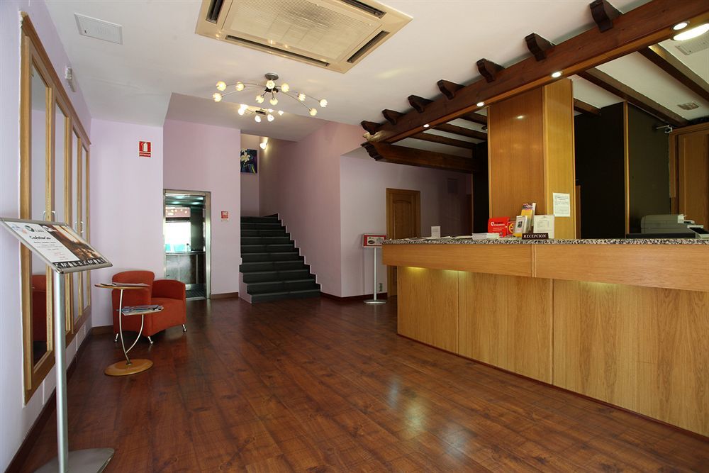 Hotel El Aguila Utebo Eksteriør bilde